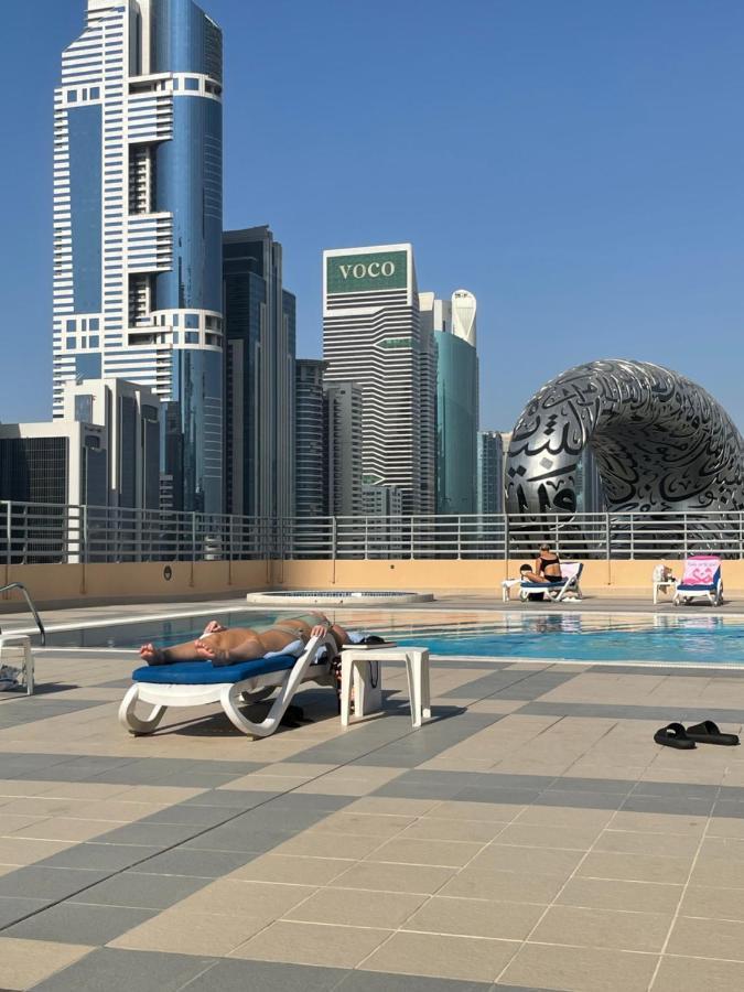 بيت شباب Travelers Backpackers دبي المظهر الخارجي الصورة