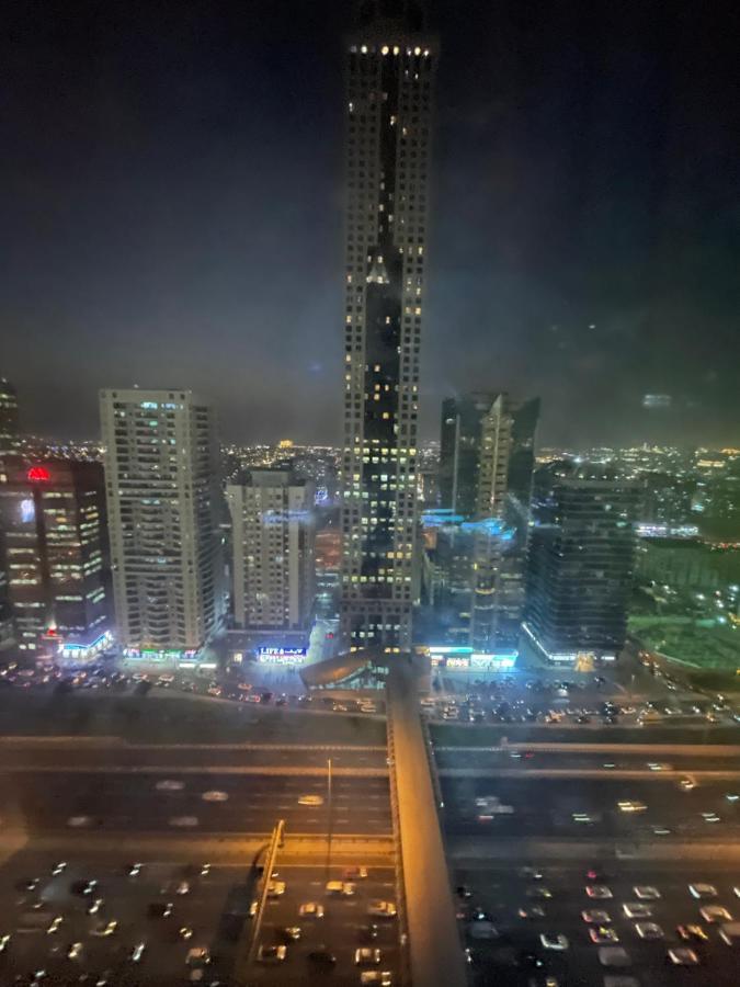 بيت شباب Travelers Backpackers دبي المظهر الخارجي الصورة